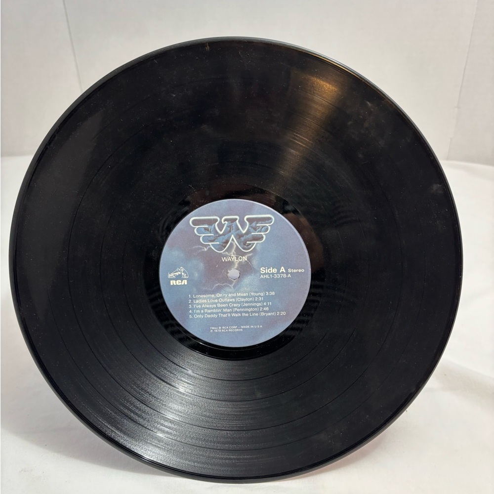 Waylon Greatest Hits 1979 vinyl LP - Picture 3 of 4